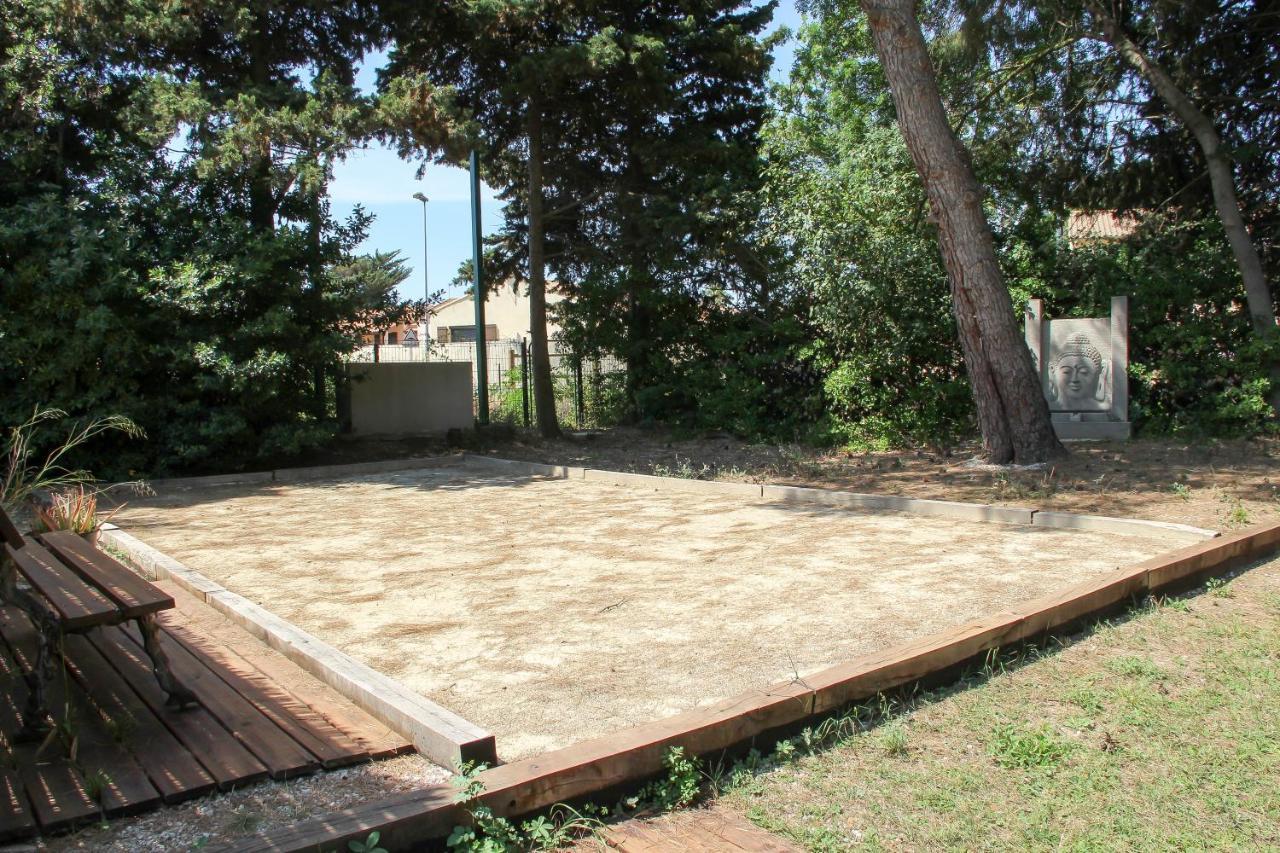 Residence Les Caraibes Serignan Bagian luar foto