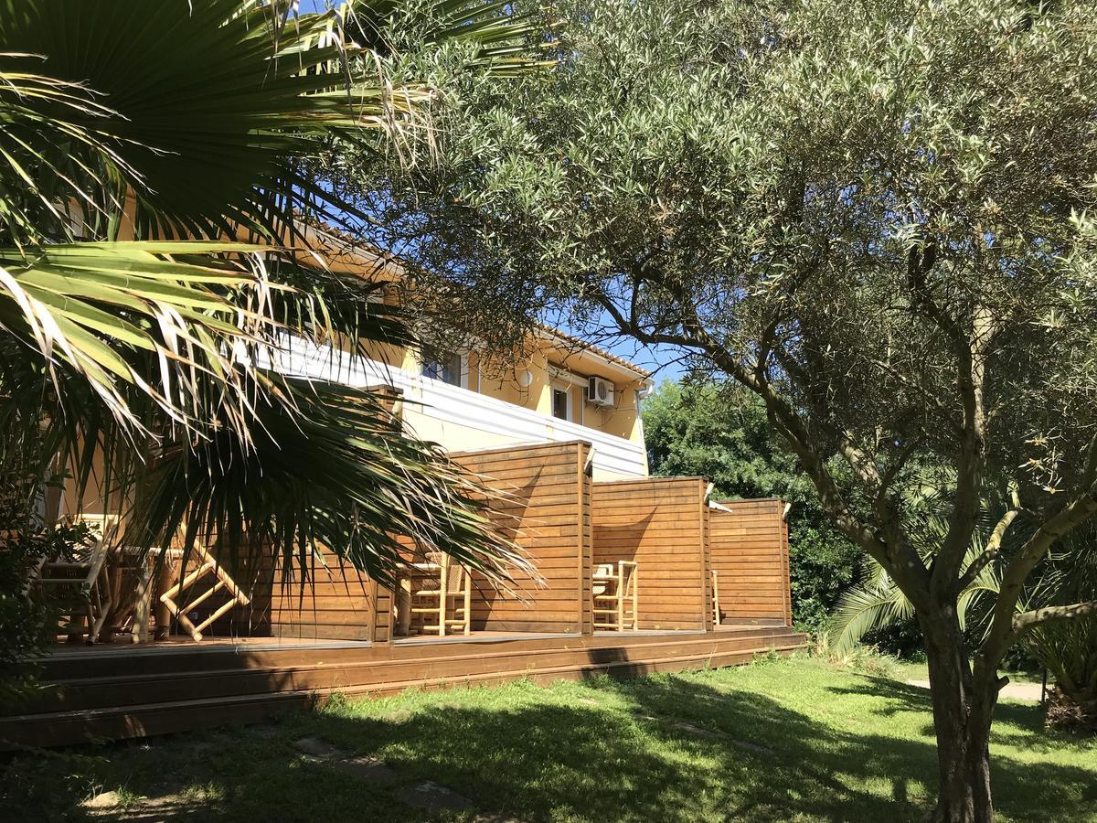 Residence Les Caraibes Serignan Bagian luar foto